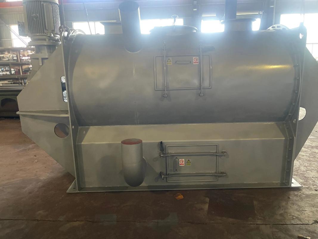 2000L碳钢犁刀飞刀混合机 大开门出料设计在粉体设备中的应用